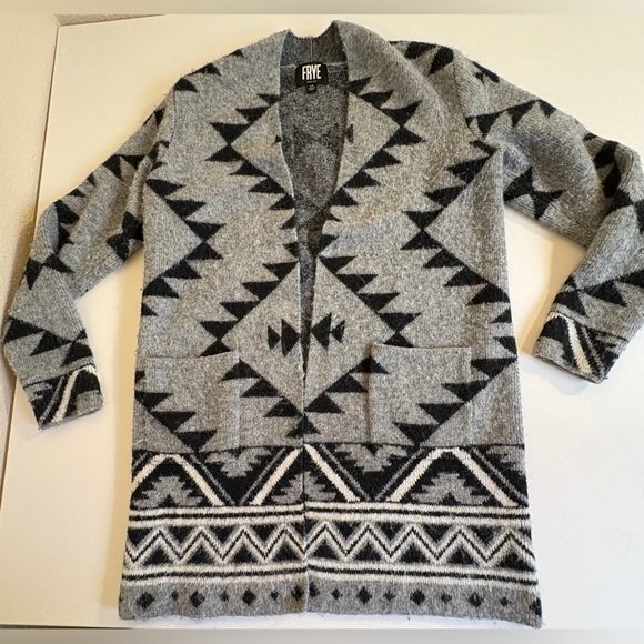 FRYE Southwestern Aztec Jacquard Cardigan Coat XS - Picture 2 of 8
